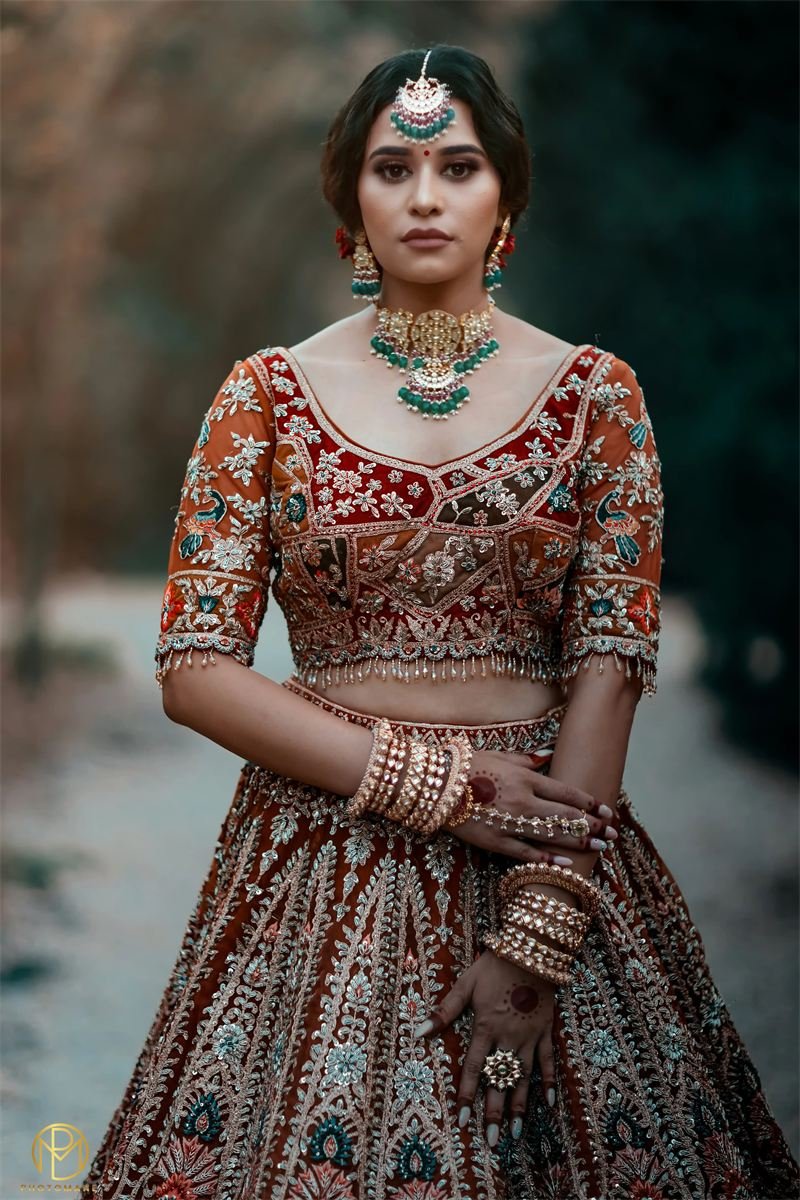Bridal portrait by Photomane